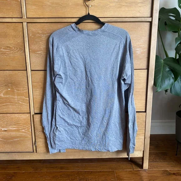 Lululemon Athletica Black Long Sleeve Tee - Picture 4 of 6